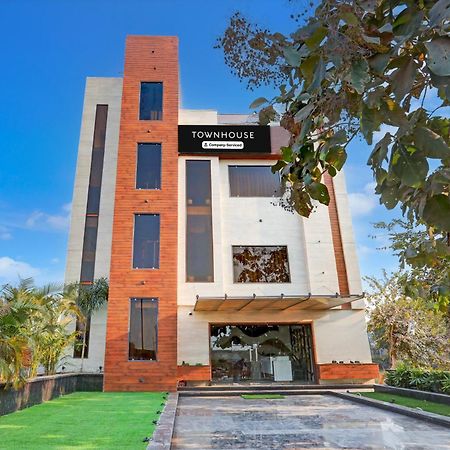 Hotel Super Collection O Belgacihia Near Kolkata Railway Station à Gwalior Extérieur photo
