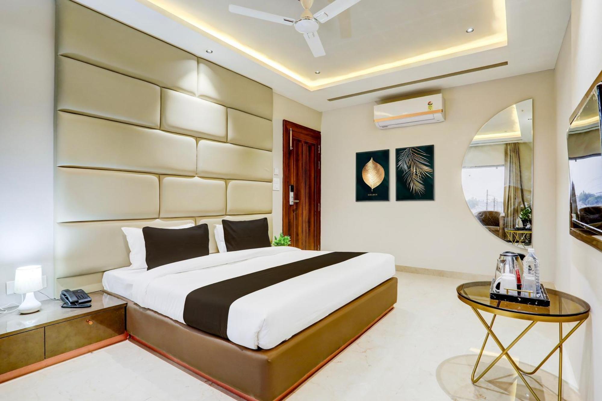 Hotel Super Collection O Belgacihia Near Kolkata Railway Station à Gwalior Extérieur photo