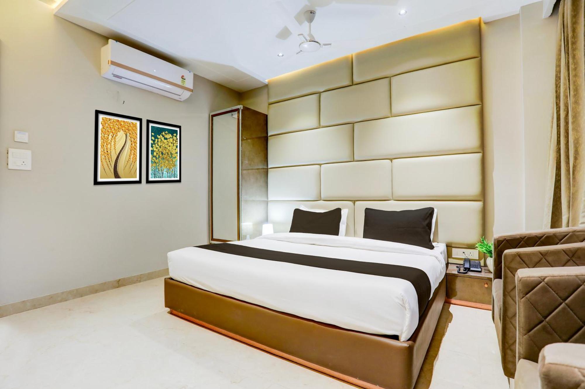 Hotel Super Collection O Belgacihia Near Kolkata Railway Station à Gwalior Extérieur photo