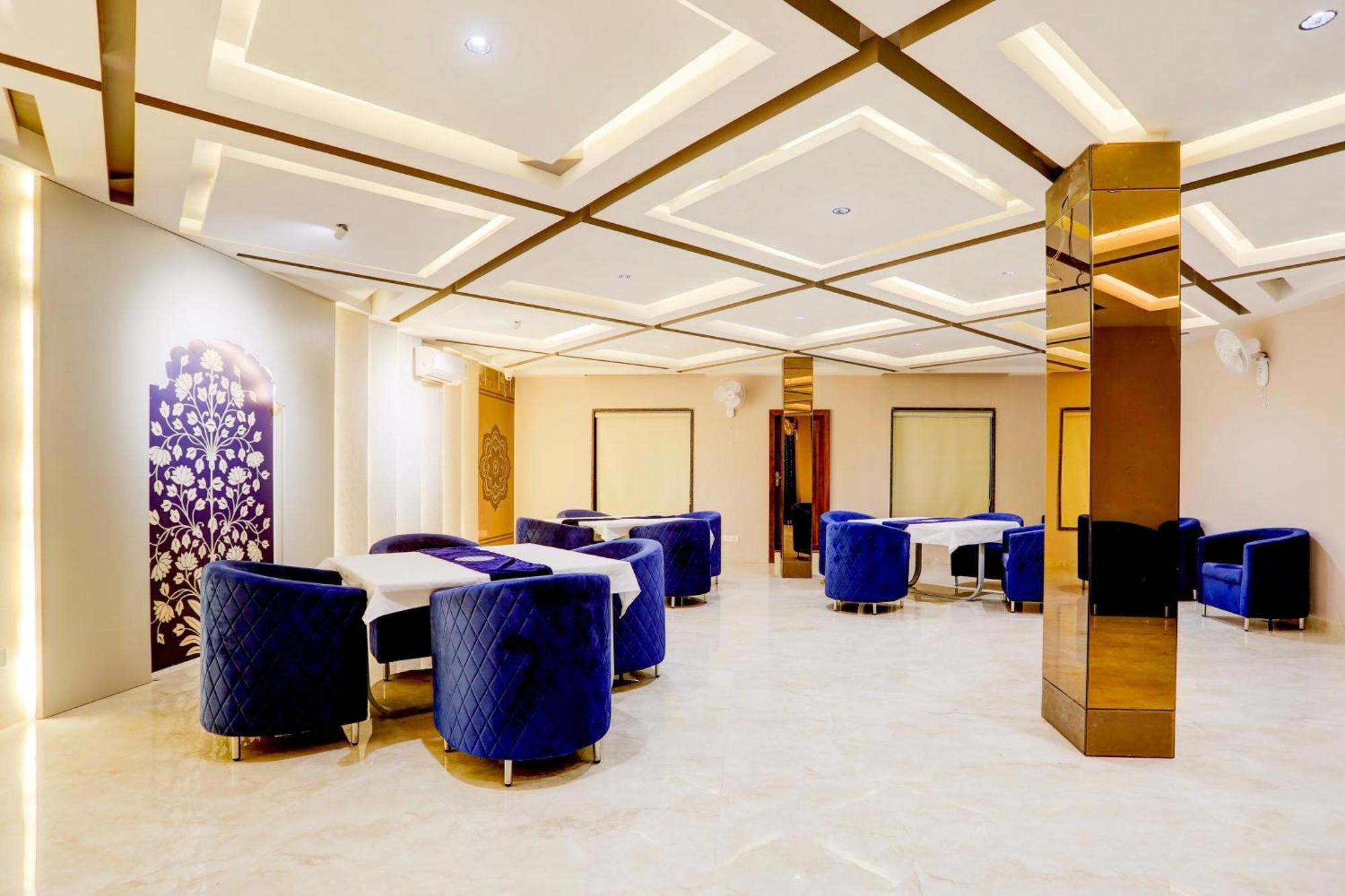 Hotel Super Collection O Belgacihia Near Kolkata Railway Station à Gwalior Extérieur photo