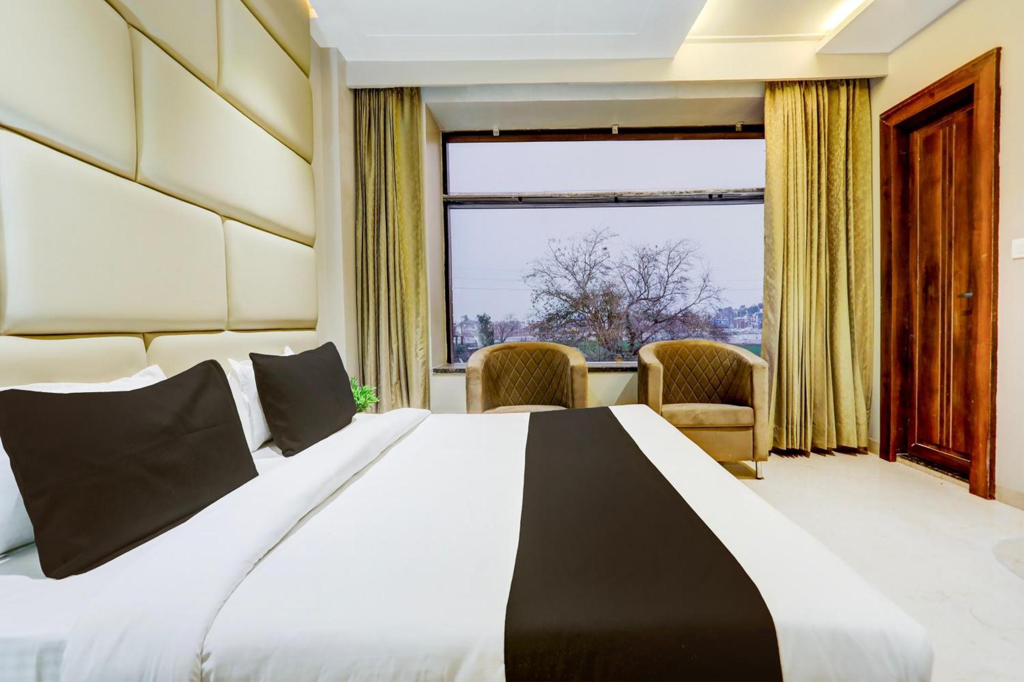 Hotel Super Collection O Belgacihia Near Kolkata Railway Station à Gwalior Extérieur photo